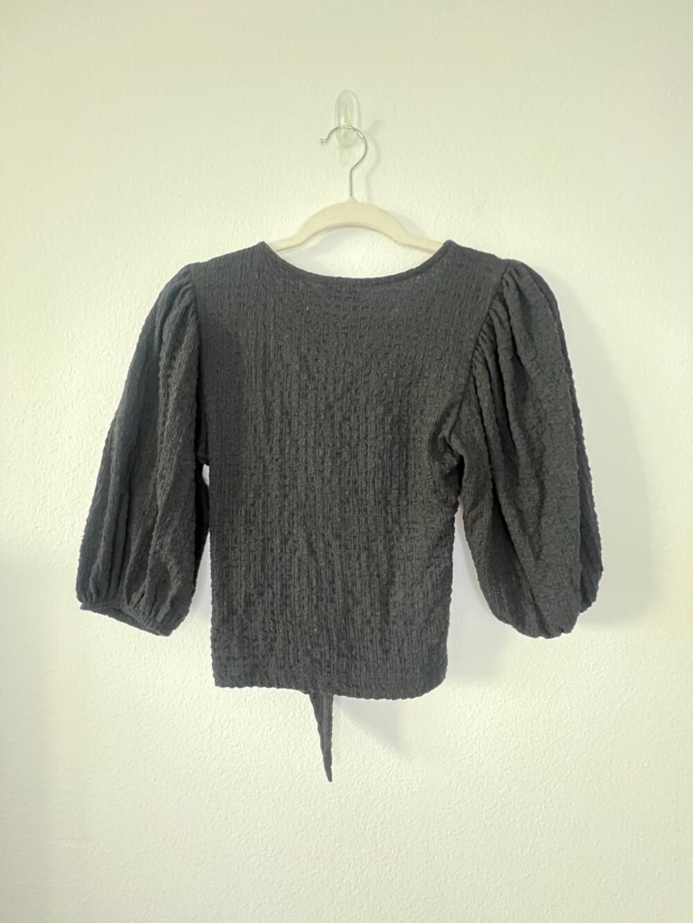 Boho Peasant Francesca's Mi Ami Black Top Size XS 3/4 Sleeve Front Tie NWT - Picture 2 of 15